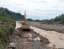 Pemko Padang Bergerak Cepat Normalisasi Sungai dan Irigasi Pascabencana